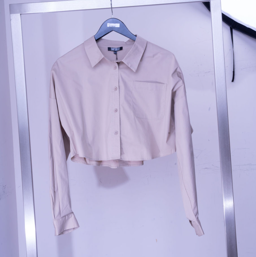 Capsule nude shirt cropped