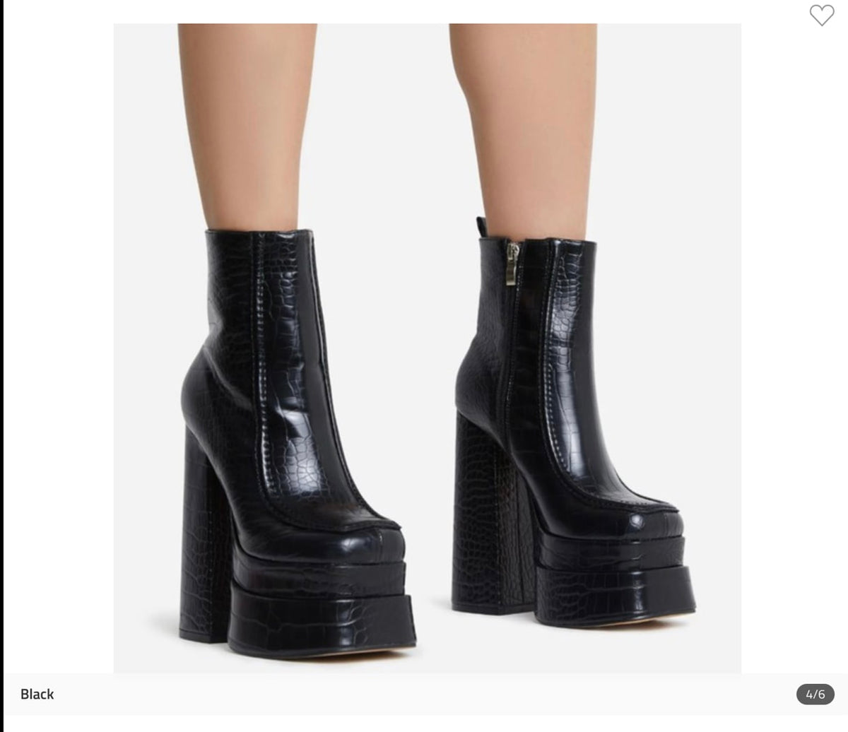 CAPE ROBBIN BLACK BOOTS