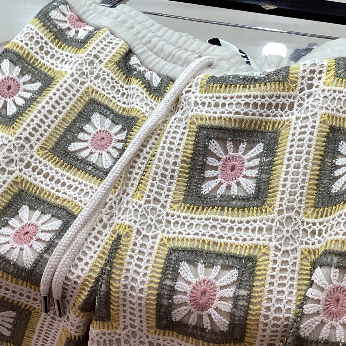 Mouty flower Shorts