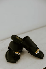 Soda Harsh Sandals Black